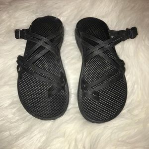 Chacos size 6